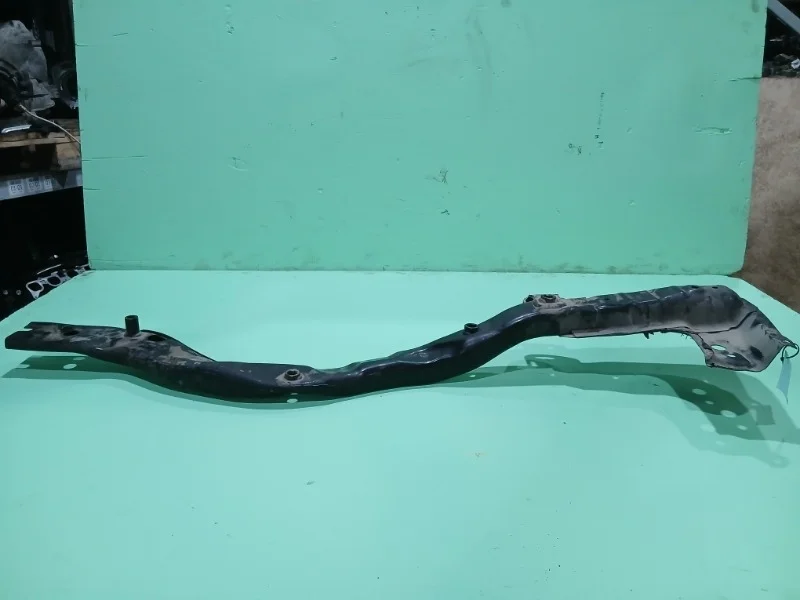 Подрамник Subaru Forester 2003-2009