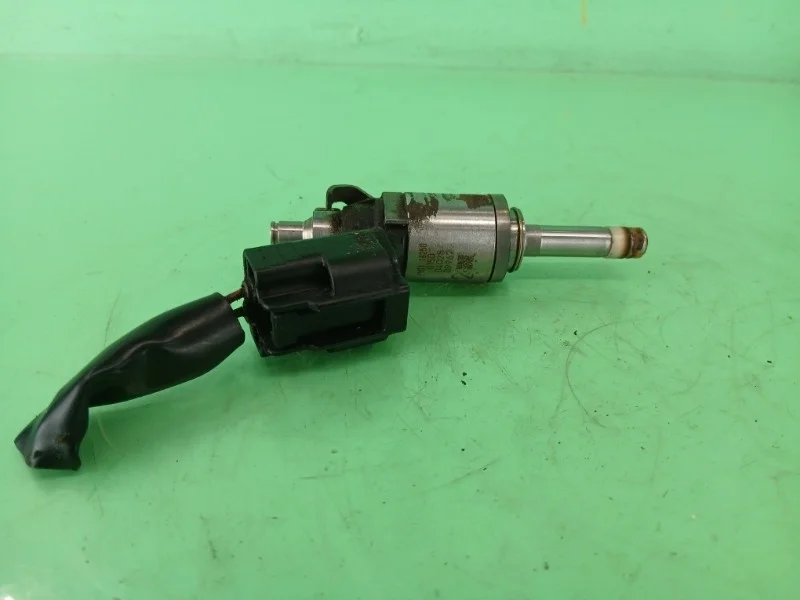 Форсунка топливная Mazda CX-5, 3, 6 2012-2017