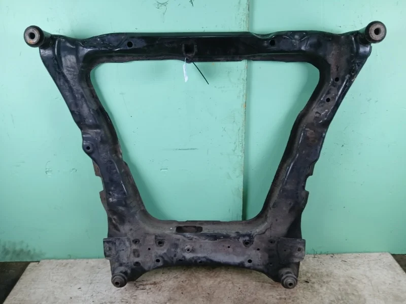 Подрамник Nissan Qashqai J10 2006-2014