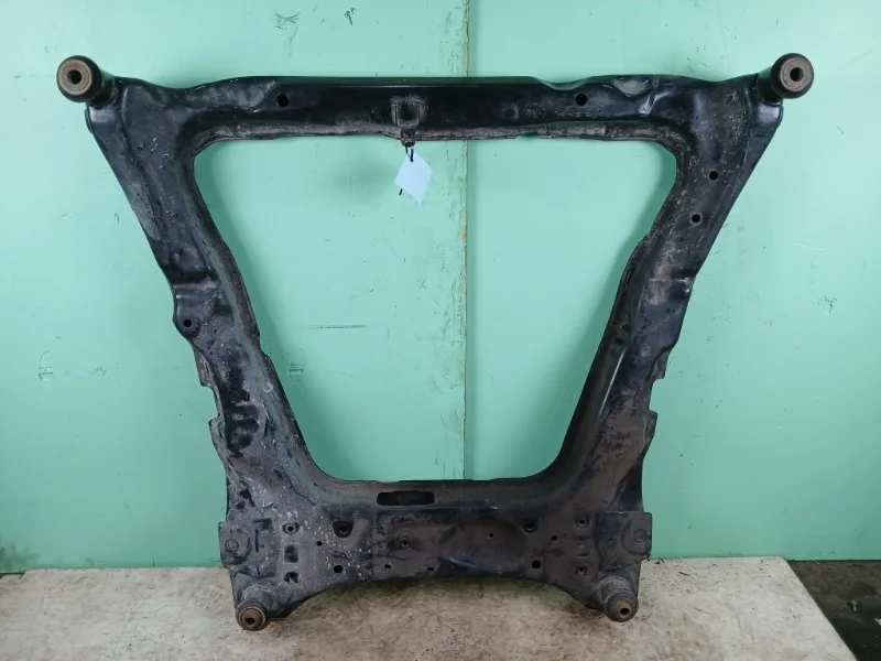Подрамник Nissan Qashqai J10 2006-2014