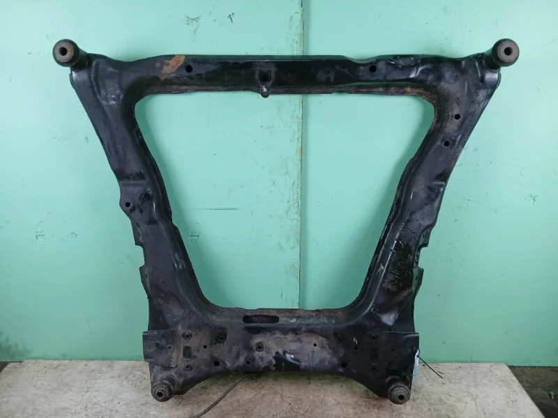 Подрамник Nissan Qashqai J10 2006-2014