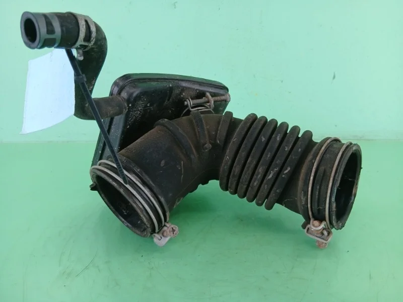 Патрубок воздушного фильтра MITSUBISHI Outlander XL 2006-2012