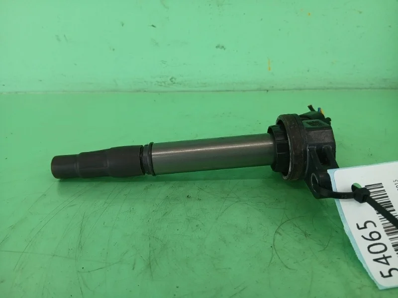 Катушка зажигания Toyota RAV4 CA40 2012-2015