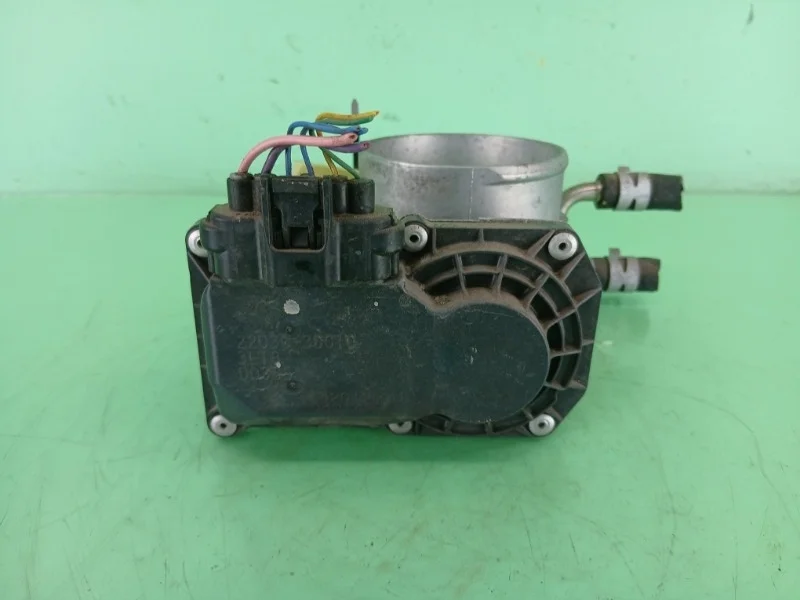 Дроссельная заслонка Toyota RAV4 CA40 2012-2019