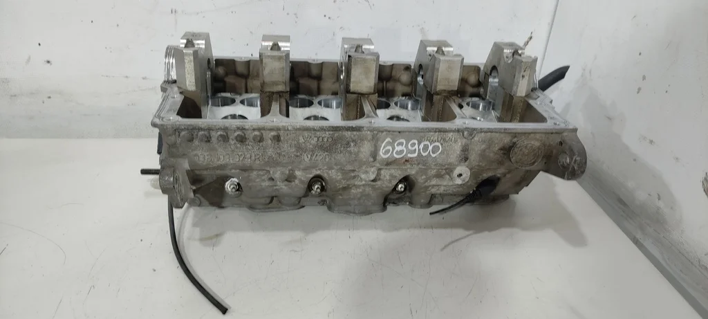 Головка блока цилиндров (ГБЦ) BXE  1.9 TDI Volksw