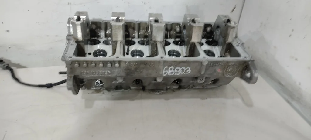 Головка блока цилиндров (ГБЦ) BKC  1.9 TDI Volksw