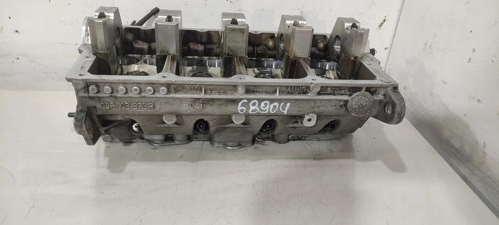 Головка блока цилиндров (ГБЦ) BKC  1.9 TDI Volksw
