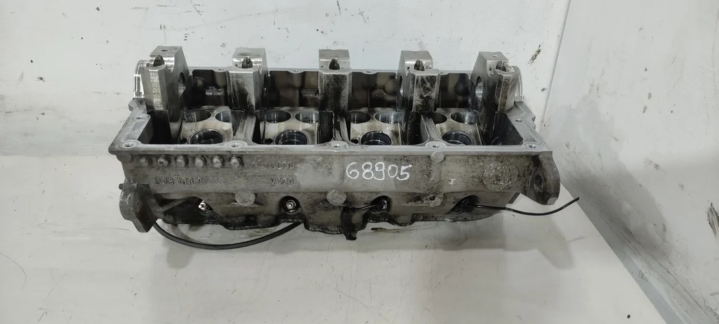 Головка блока цилиндров (ГБЦ) BKC  1.9 TDI Volksw