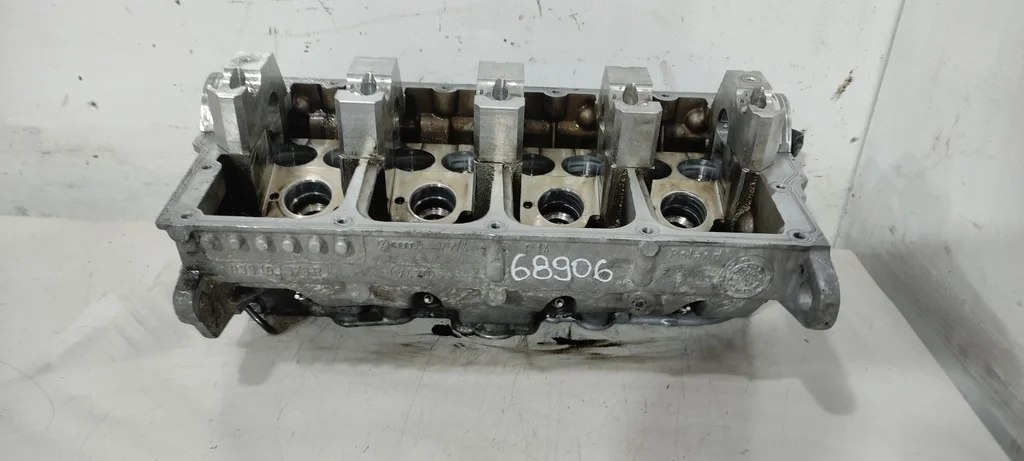 Головка блока цилиндров (ГБЦ) BKC  1.9 TDI Volksw