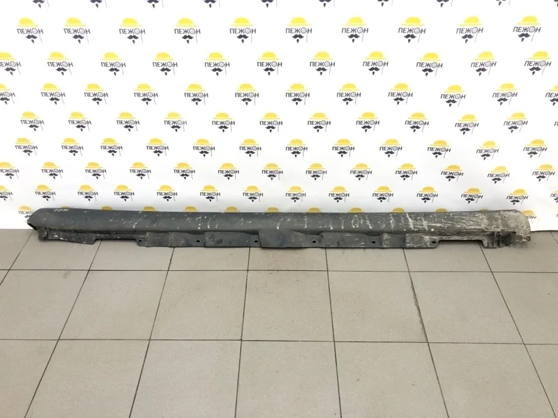 Накладка на порог Toyota Avensis 2006 7585205010 T250 1.8 1ZZFE, левая