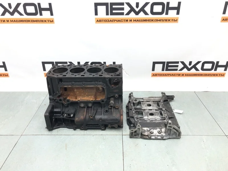 Блок цилиндров Kia Sorento 2009 211004A020 1 2.5 D4CB