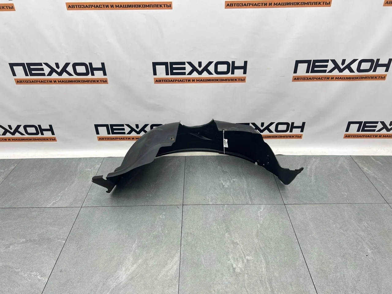 Подкрылок Land Rover Freelander LR001557 2, передний левый