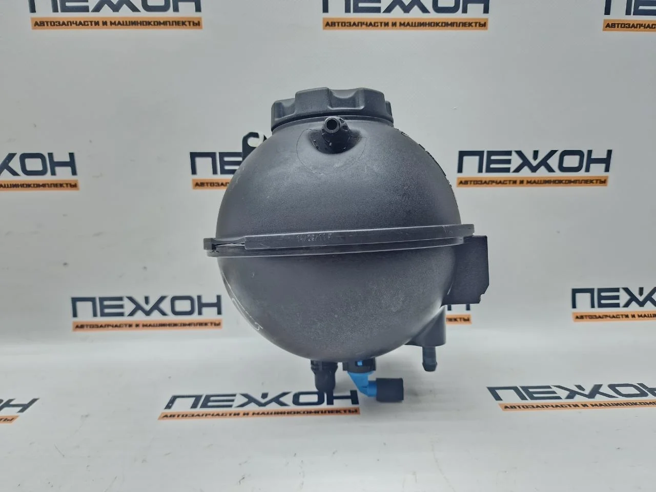 Бачок расширительный Bmw X3 2011 17137823544 F25 2.0 N47D20