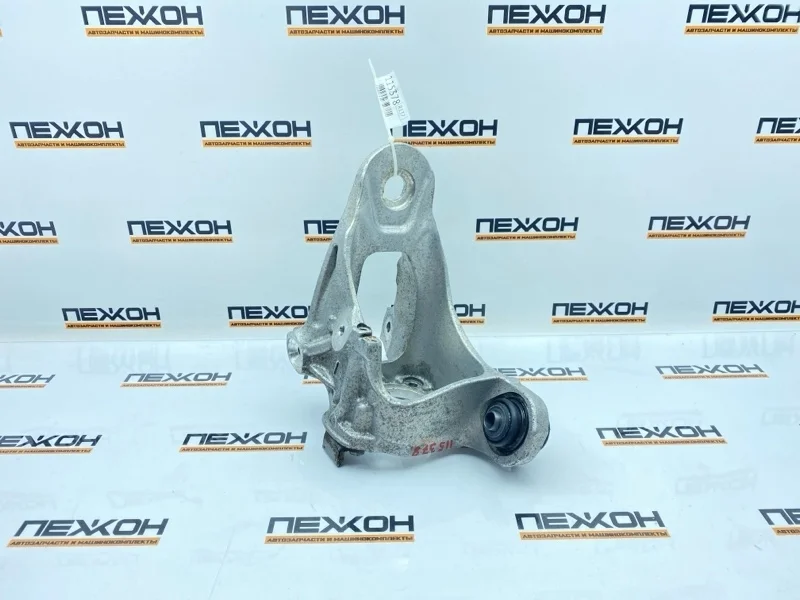 Кулак Bmw X5 2018 33326879102 F15 4.0 N57D30B, задний правый