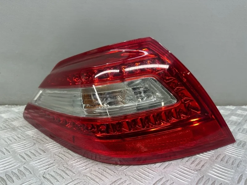 Фонарь Nissan Teana J32