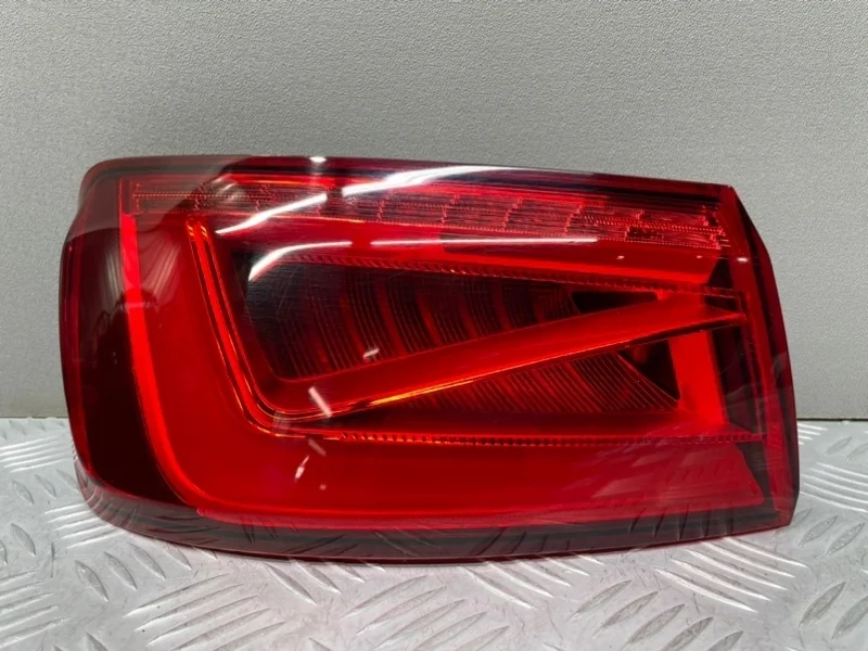 Фонарь Audi A3 8V