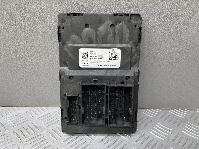 Блок комфорта Audi A4 B9