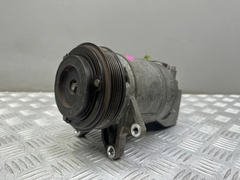 Компрессор кондиционера Nissan Murano Z50