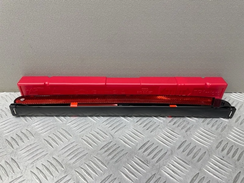 Знак аварийной остановки Audi Q7 4L