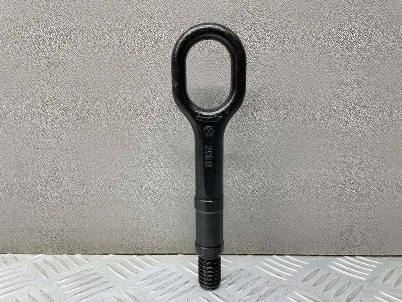 Крюк буксировочный Volkswagen Passat B6