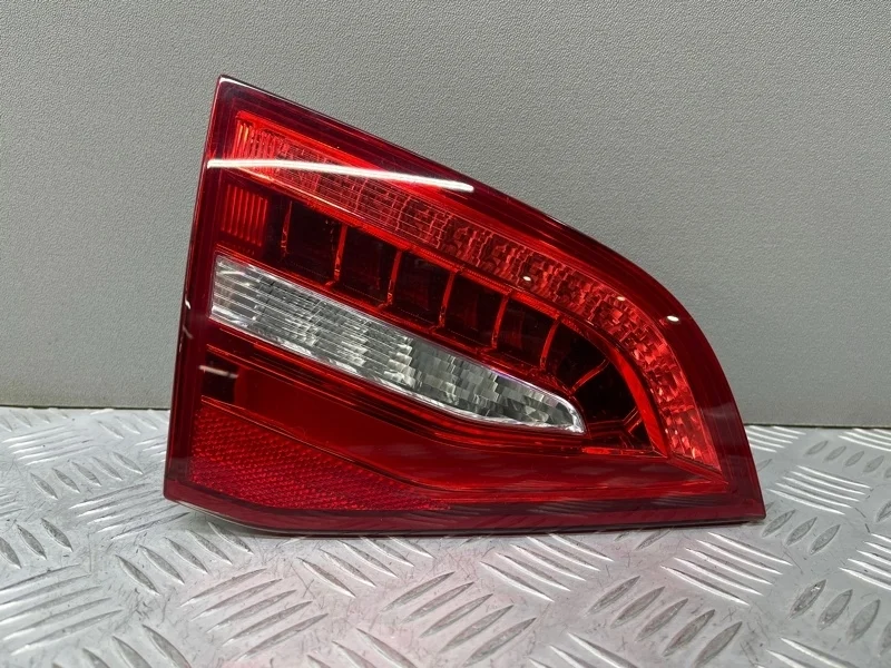 Фонарь Audi A4 B8