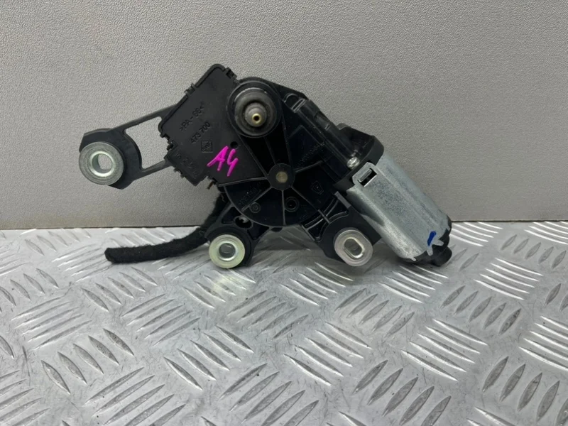 Моторчик дворника Audi A4 B8