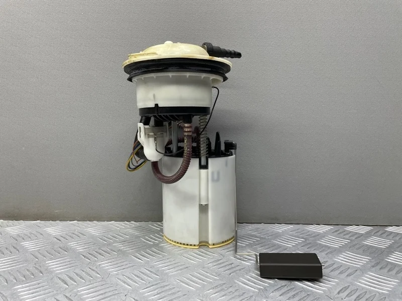 Бензонасос Volkswagen Passat B6