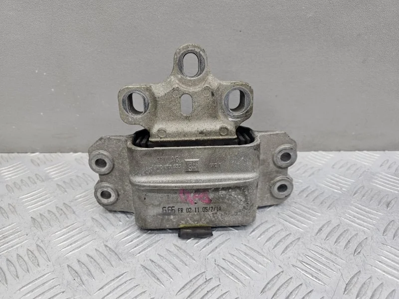 Подушка акпп Volkswagen Passat B6