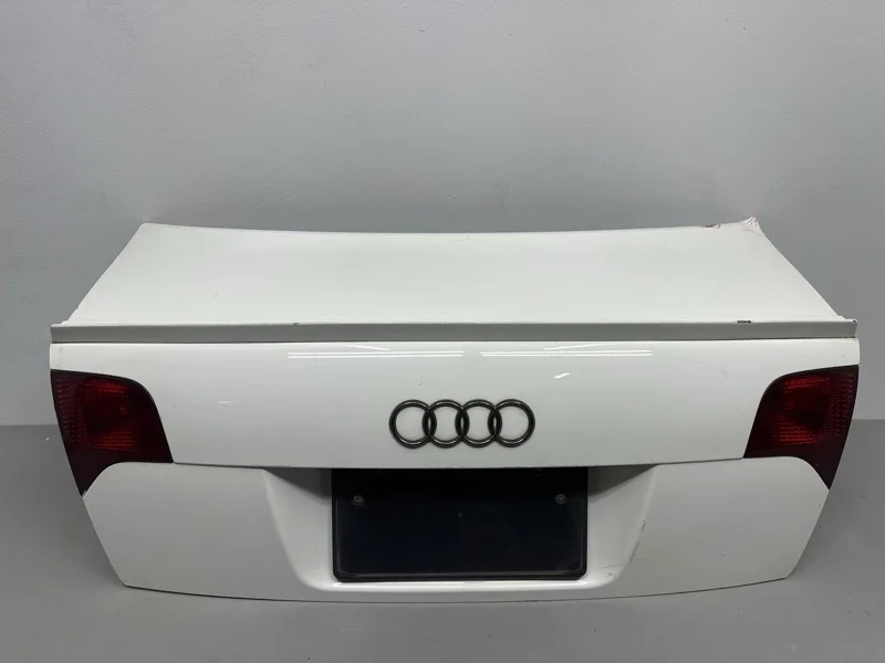Крышка багажника Audi A4 B7