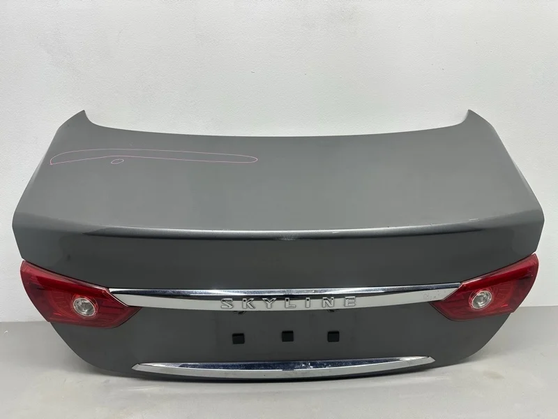 Крышка багажника Nissan Skyline V37