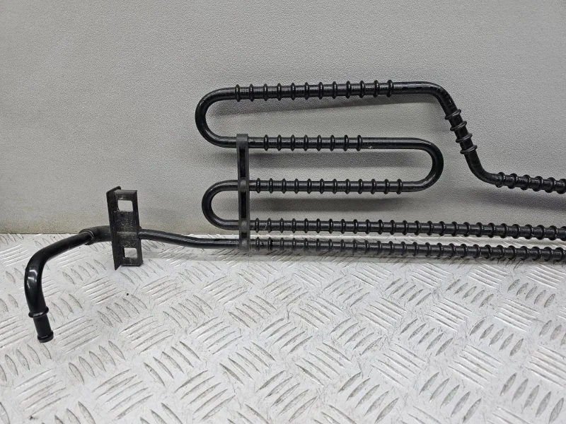 Радиатор гура Mercedes W204