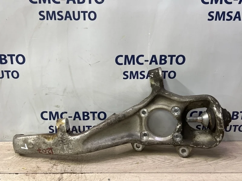 Кулак поворотный Mercedes-Benz ML 2012 A1663300920 W166 642.826, передний левый