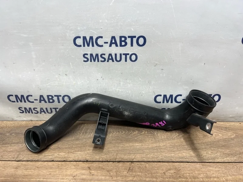 Патрубок воздушный Volvo V40 Cross Country 31319775 V40 CROSS COUNTRY B5204T9