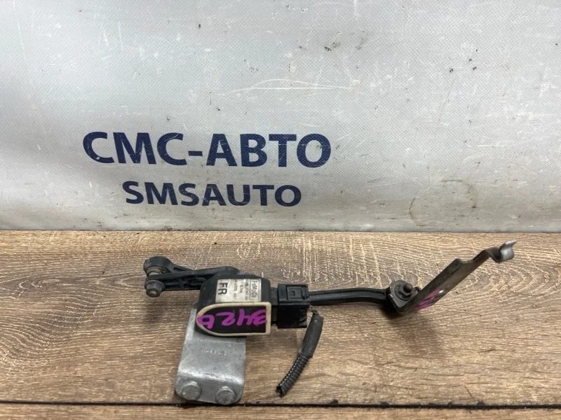 Датчик уровня подвески Volvo XC60 31288272 ХС60 B4204T6, передний правый