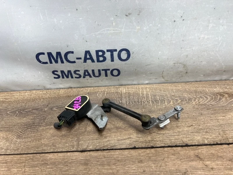 Датчик уровня подвески Volvo XC60 31300179 ХС60 B4204T6, задний правый