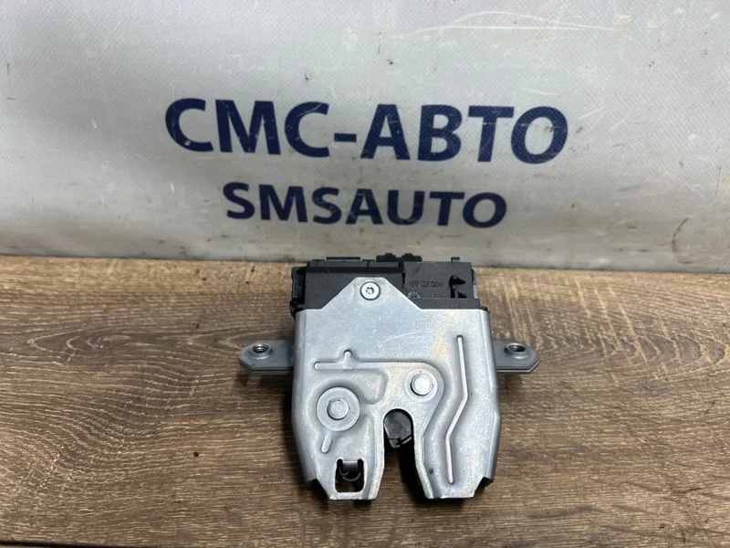 Замок багажника Volvo XC60 31335045 ХС60 B4204T6