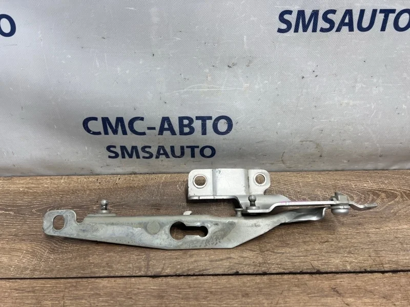 Петля капота Volvo XC60 31385815 ХС60 B4204T6, правая