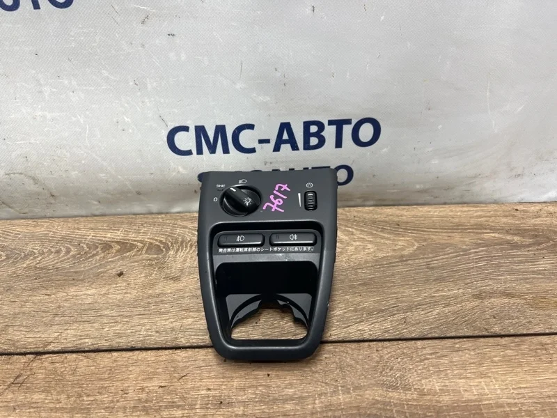 Блок включения фар Volvo XC90 30739302 ХС90 3.2 B6324S