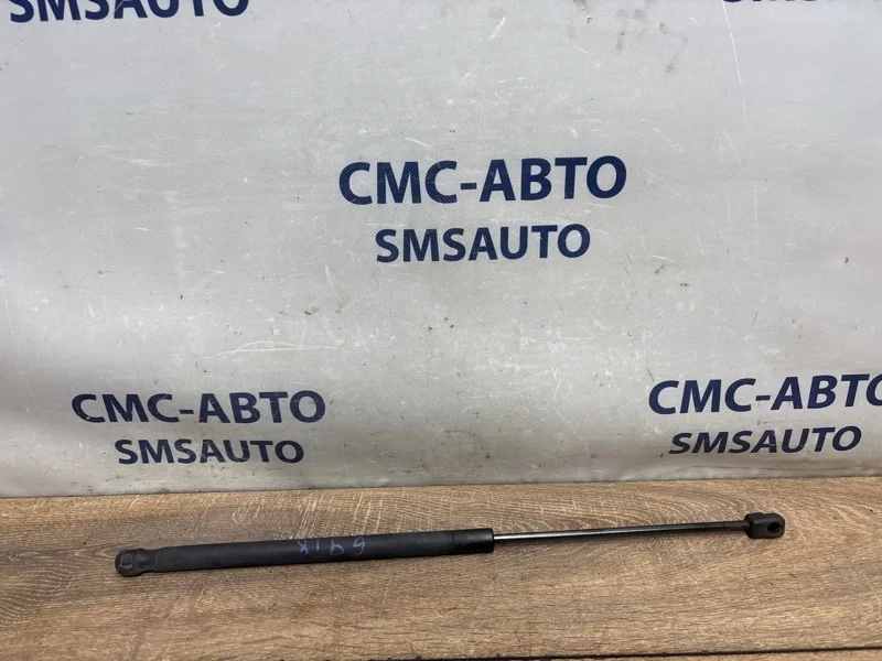 Амортизатор капота Volvo XC90 2006 30649736 ХС90 2.5 B5254T2