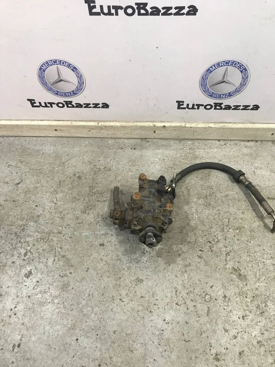 Рулевой редуктор Mercedes W208