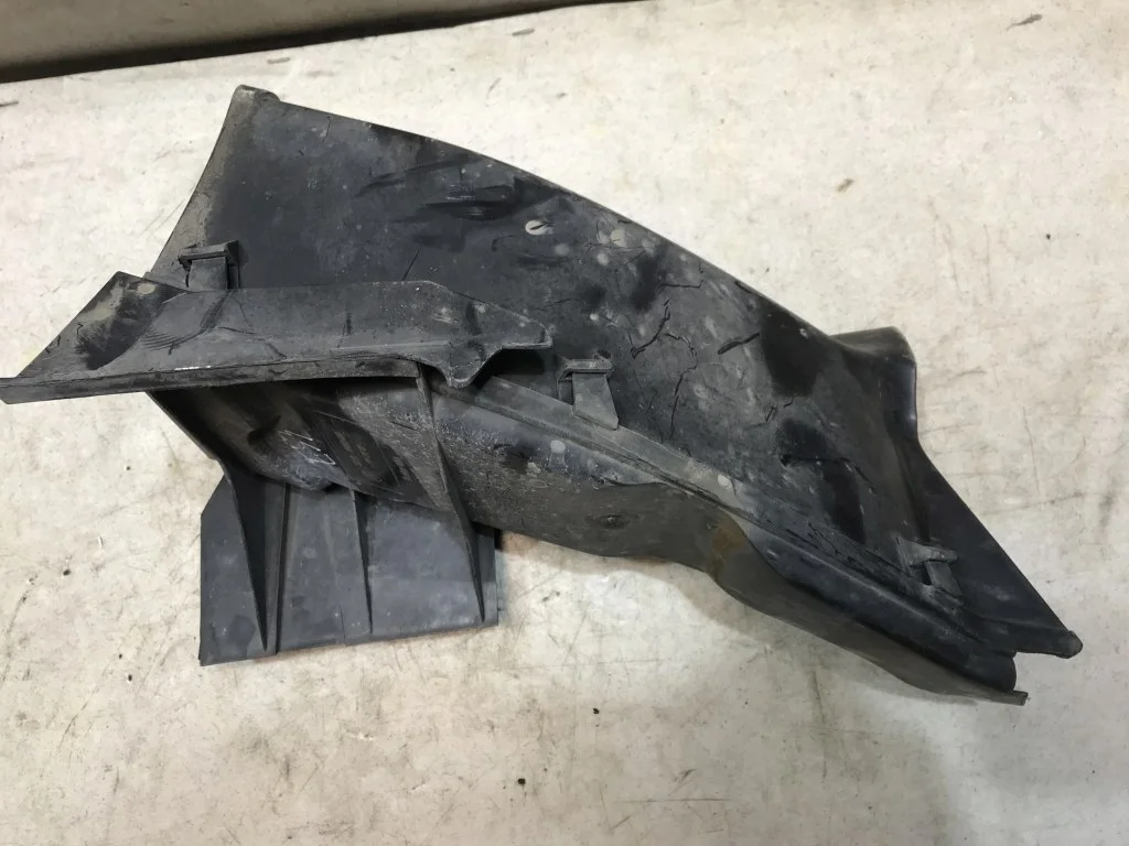 51718402426 Воздуховод тормозов  BMW X5 E53