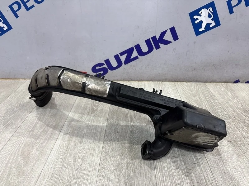 Резонатор воздушного фильтра FORD GALAXY 2010