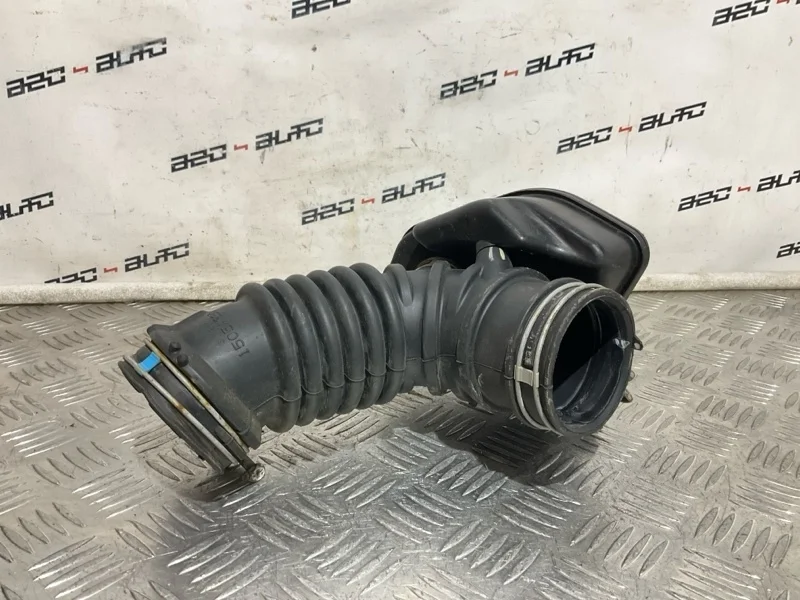 Патрубок воздушного фильтра Mitsubishi Outlander 2013 1505A628 3 4J12