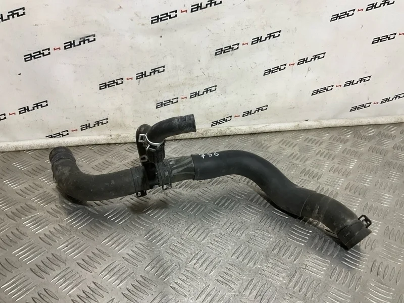 Патрубок системы охлаждения Mitsubishi Outlander 2014 1370A877 3 4J12