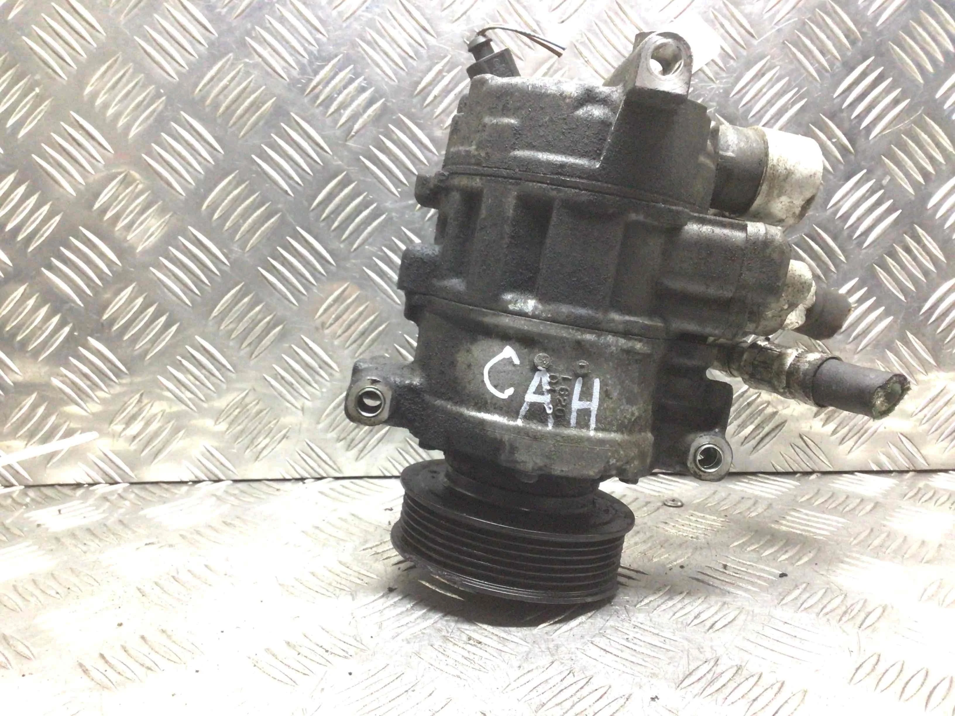 Компрессор кондиционера Audi A4 B8/8K (2007-2011) дизель 2.0 TDI Вариатор Седан