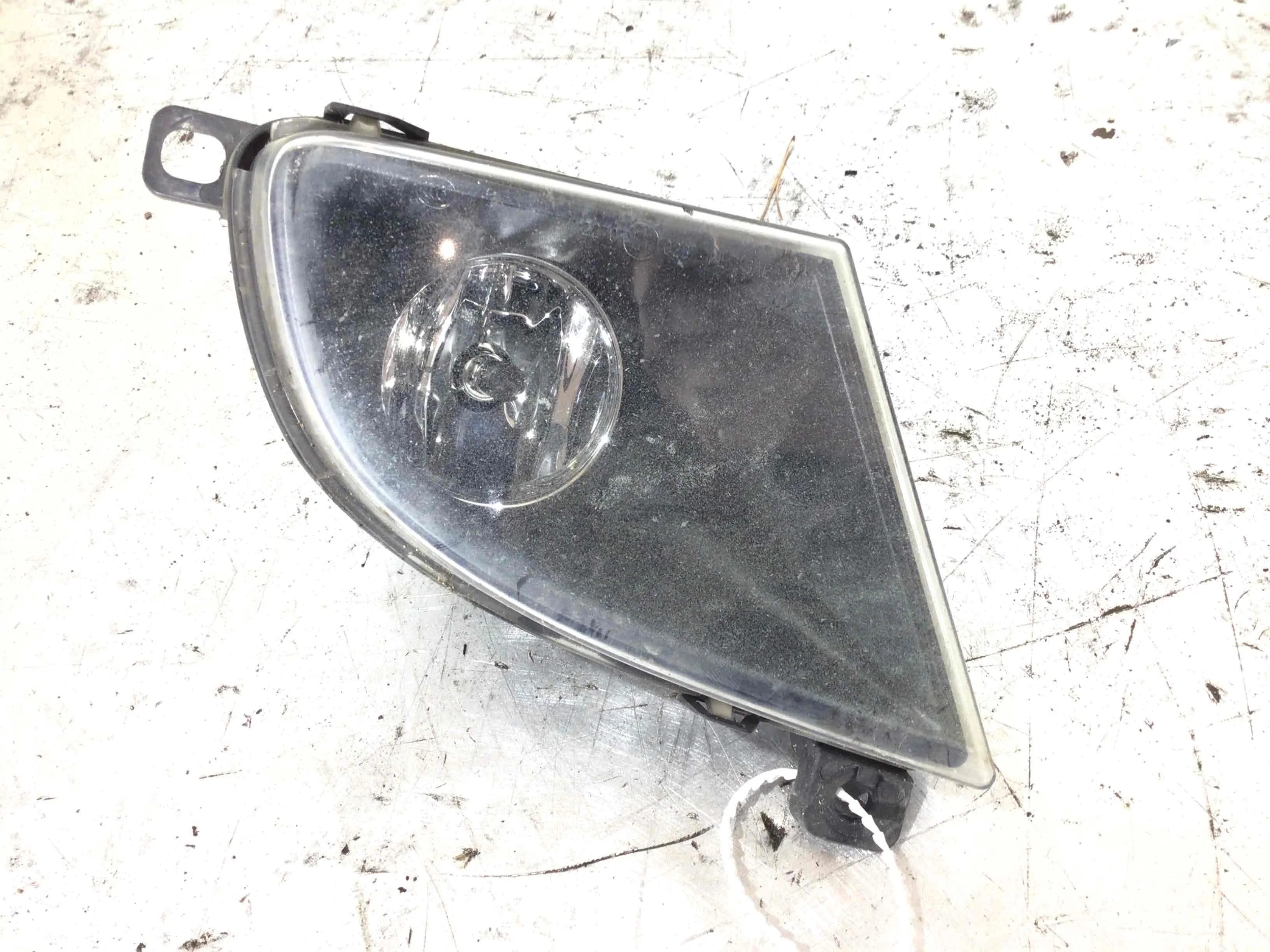 Фара противотуманная правая BMW 5-Series 5-Series E60/E61 [рестайлинг] (2007-2010) дизель 3.0  Автомат Седан