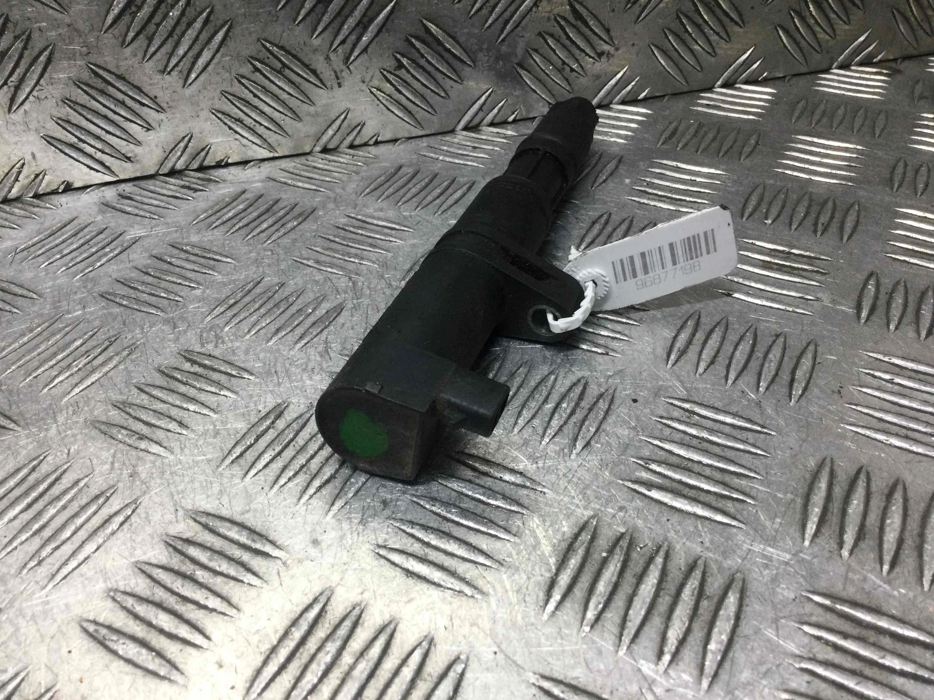 Катушка зажигания Renault Scenic 2 поколение (2003-2006) бензин 2.0 i Механика Х/б