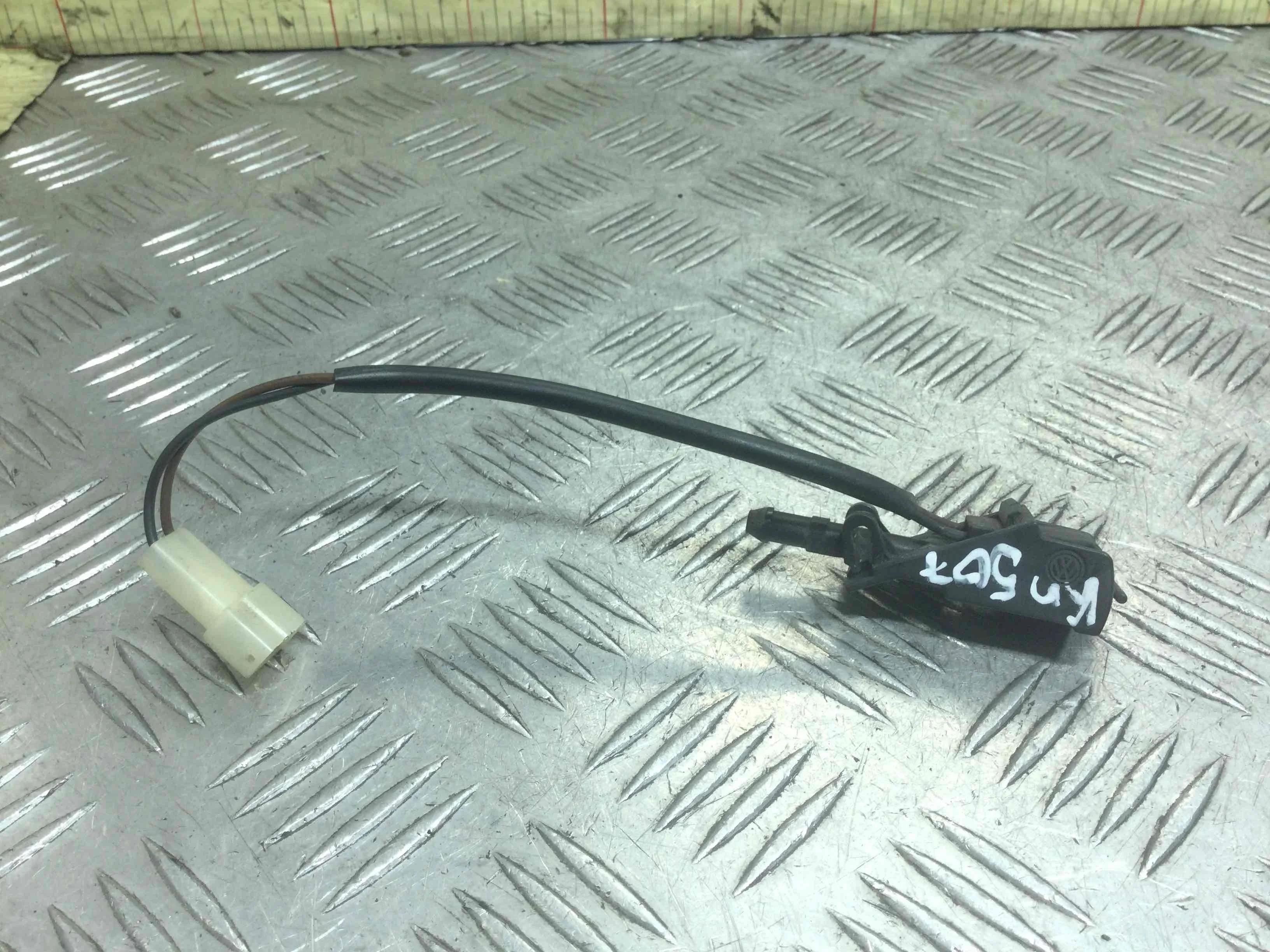 Форсунка омывателя Volkswagen Touareg 1 поколение 2002-2007 бензин 3.2 i Автомат Внедорожник