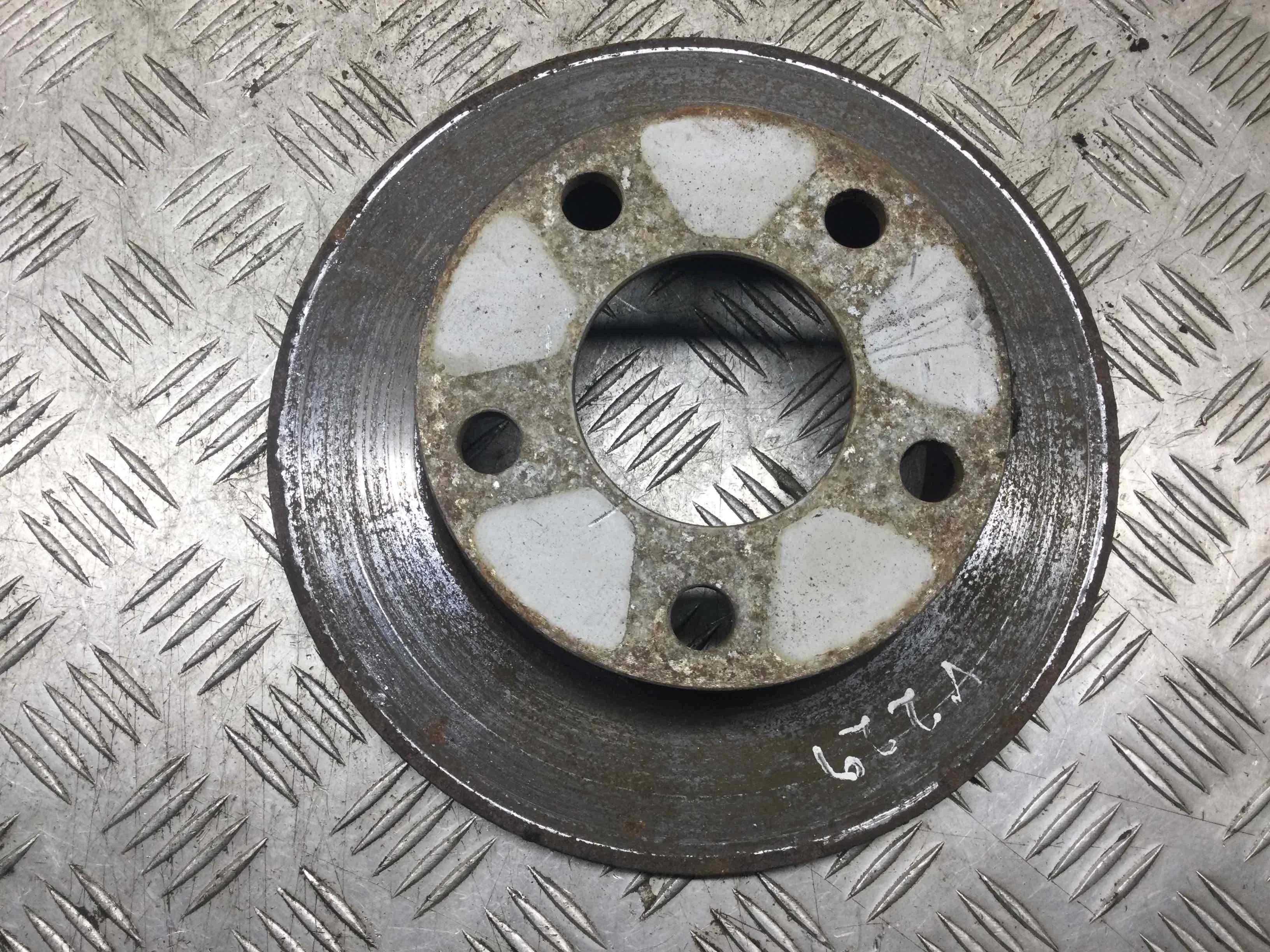 Диск тормозной задний Audi A6 C5/4B (1997-2004) дизель 2.5 TDI Автомат Седан