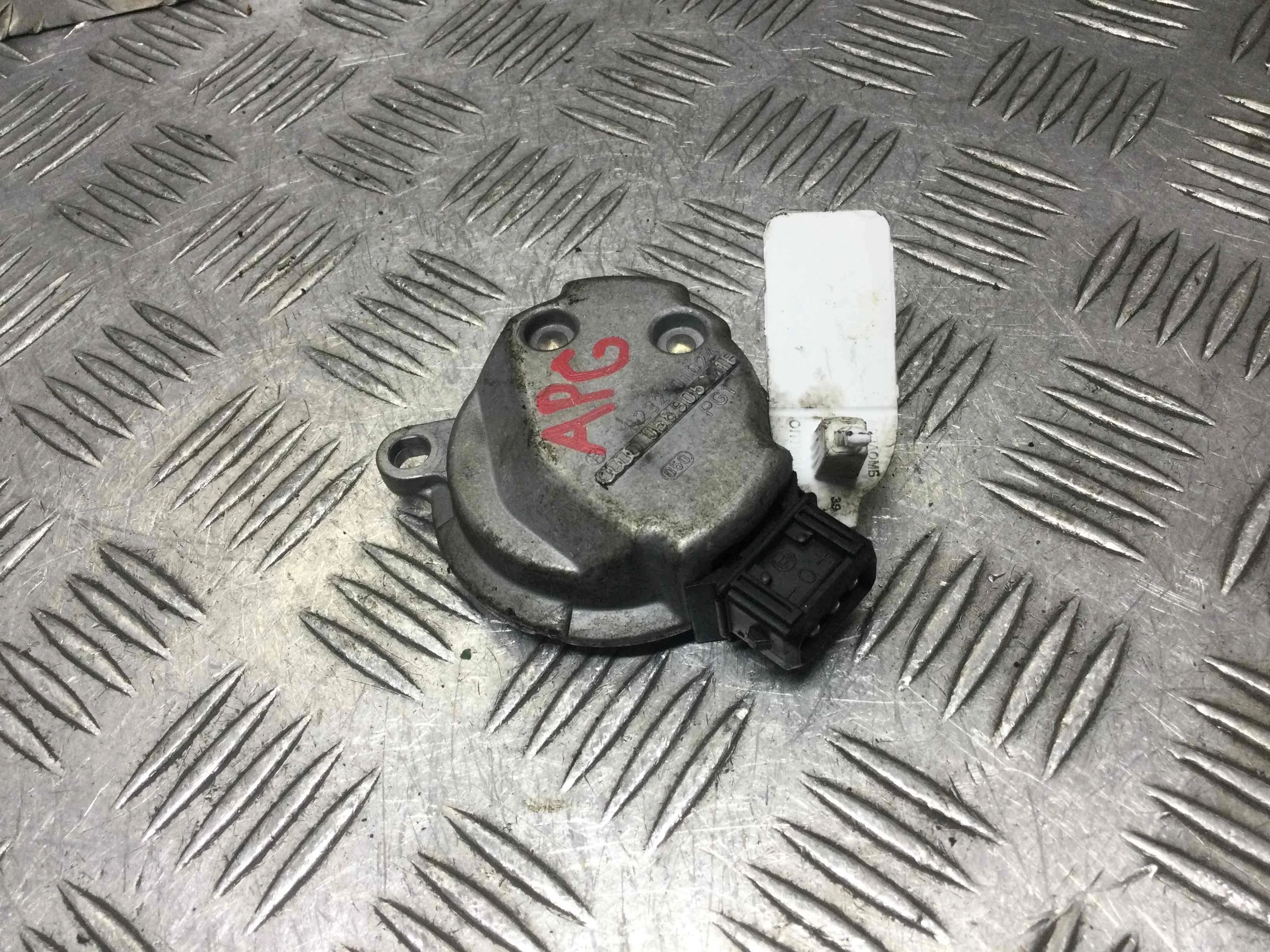 Датчик распредвала Audi A3 8L (1996-2000) бензин 1.8 i Автомат Х/б